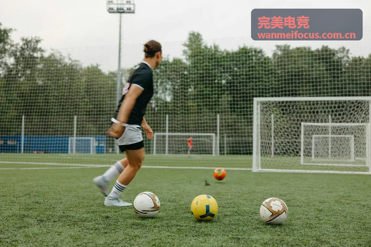 完美电竞深度攻略主卡片